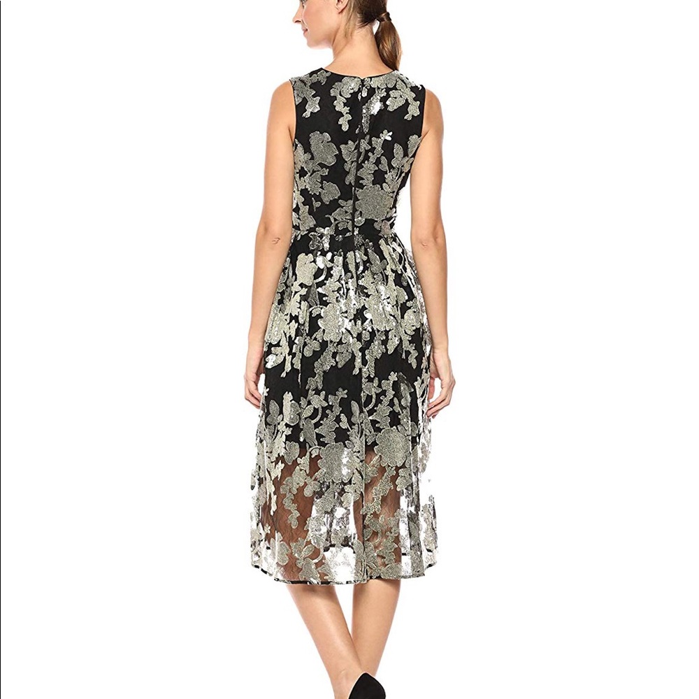 Vince Camuto Floral Sequin V-Neck Midi Dress